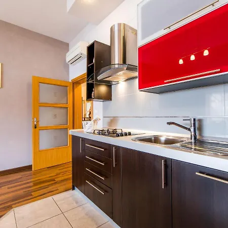 Modern In With Terrace Διαμέρισμα